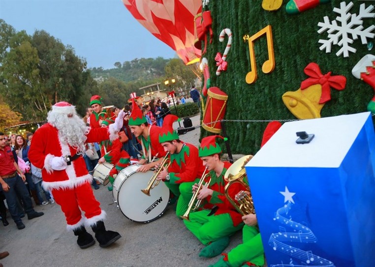 Christmas By The Lake Opening